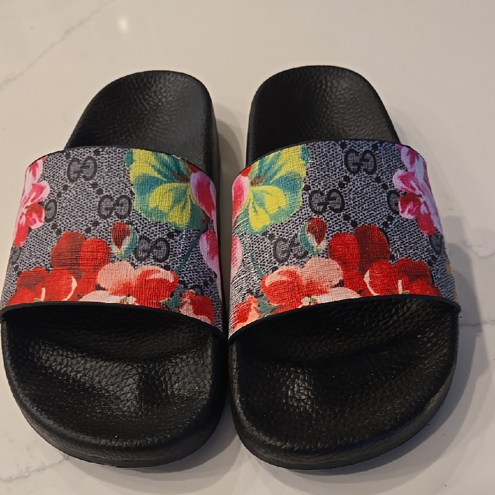 Gucci Black Floral Logo Slide Sandals